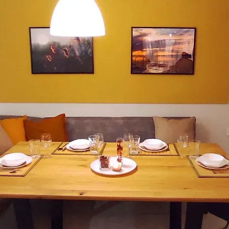 In 35176 * Balatonfenyves