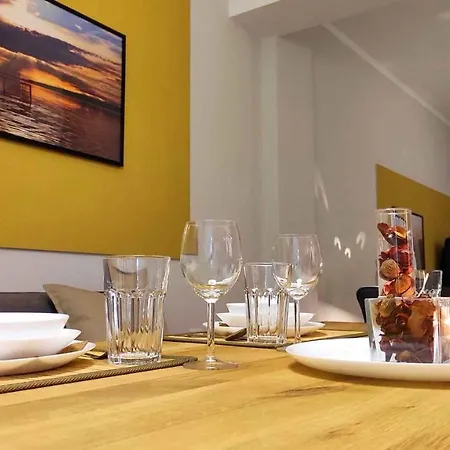 In 35176 * Balatonfenyves