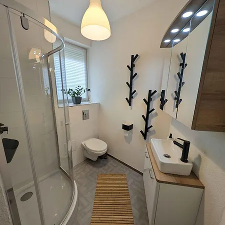 In 35176 * Balatonfenyves