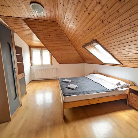 Dom wakacyjny In 35176 *