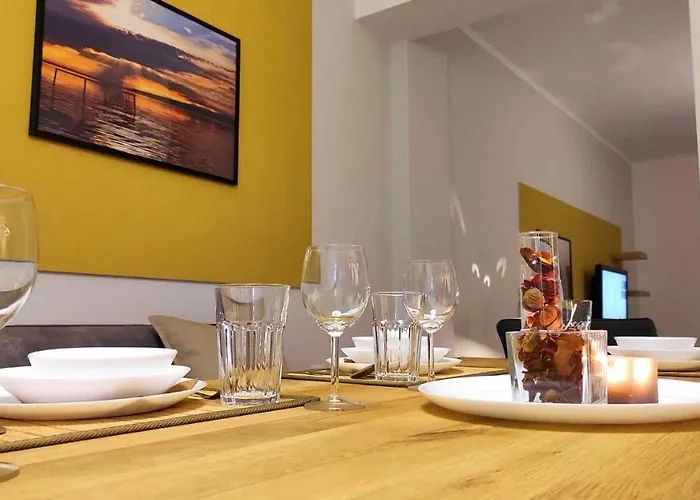 In 35176 * Balatonfenyves