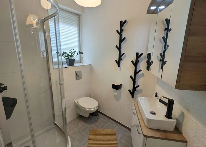 In 35176 * Balatonfenyves