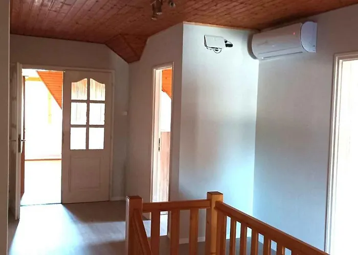 In 35176 Hébergement de vacances *